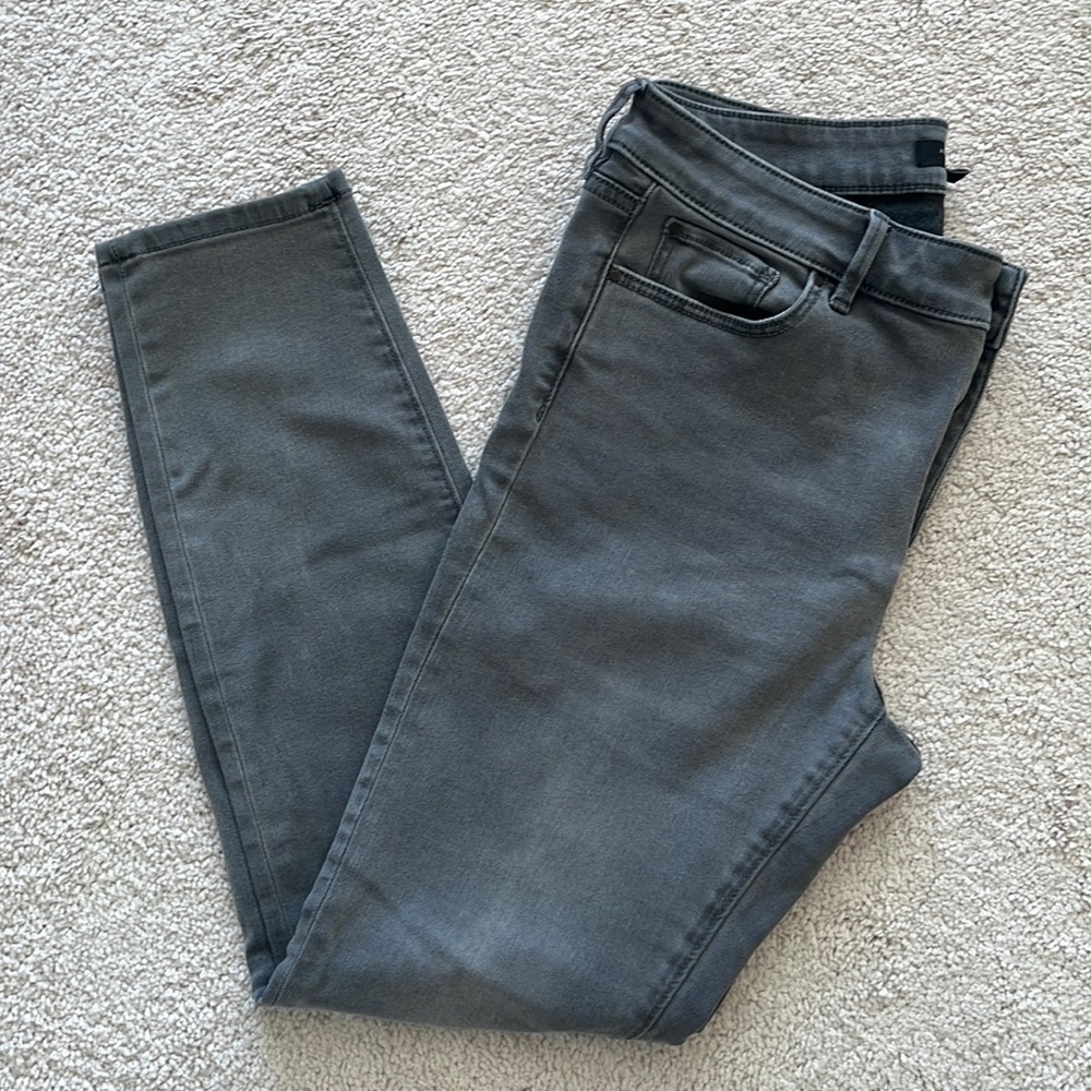 Ann Taylor Jeans - The Skinny Curvy Fit